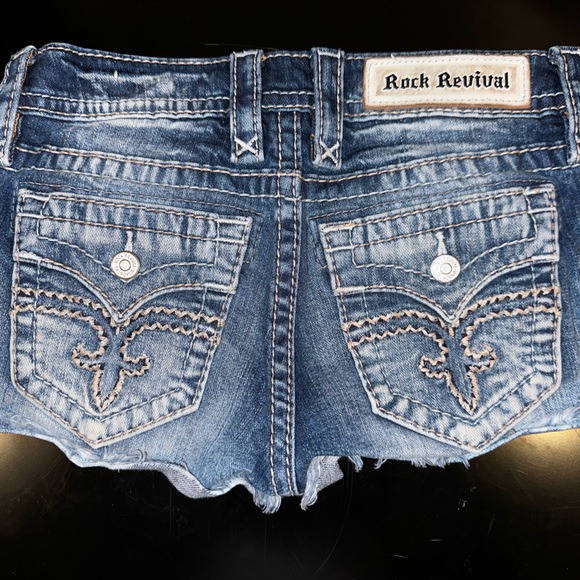 Rock Revival Shorts - Picture 2 of 2